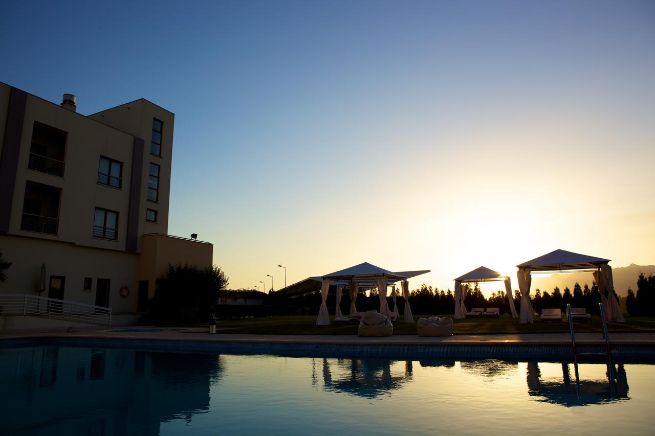 Hotel Sj Tondela Exteriör bild